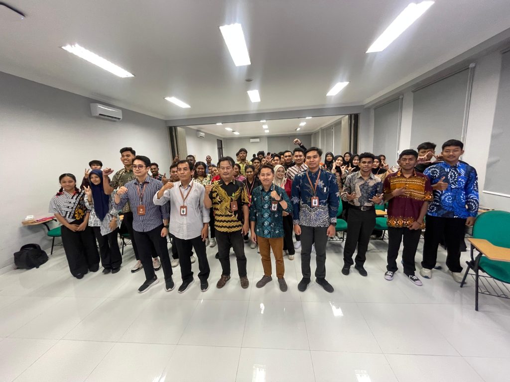 Fakultas Hukum UWM Gelar OSMABA 2025: Bekali Mahasiswa Baru dengan Wawasan Kebangsaan dan Pengembangan Karakter
